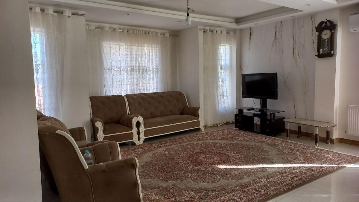 آپارتمان 300 متری در زیباکنار