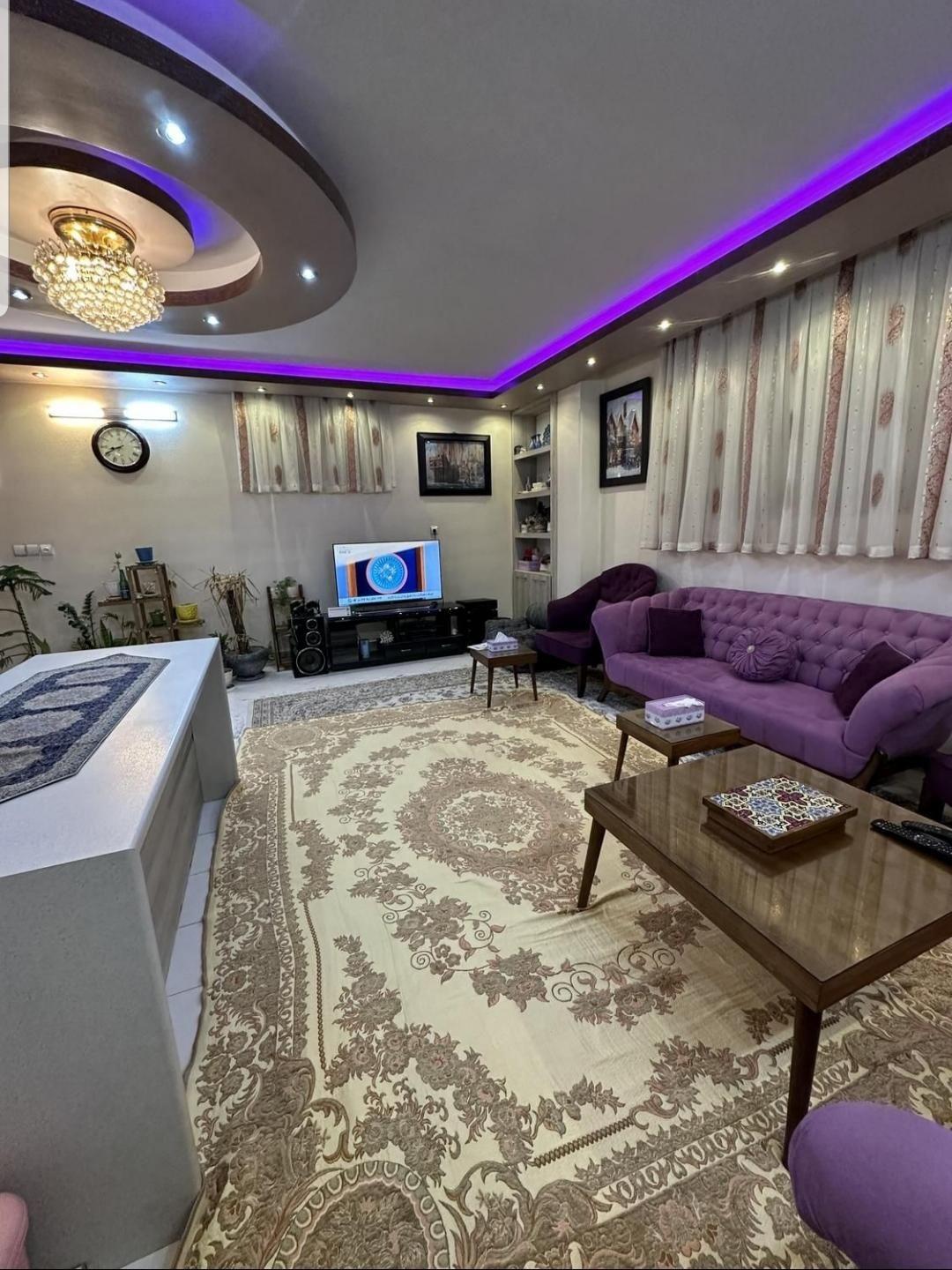 آپارتمان 92 متری در قلعه طبره