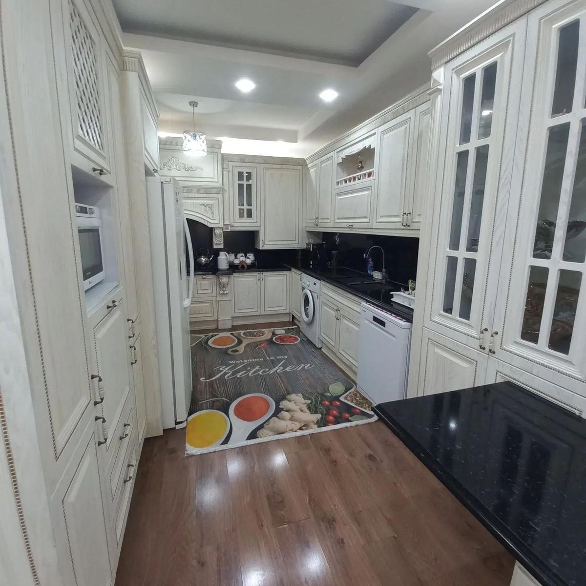 آپارتمان 165 متری در گلشهر