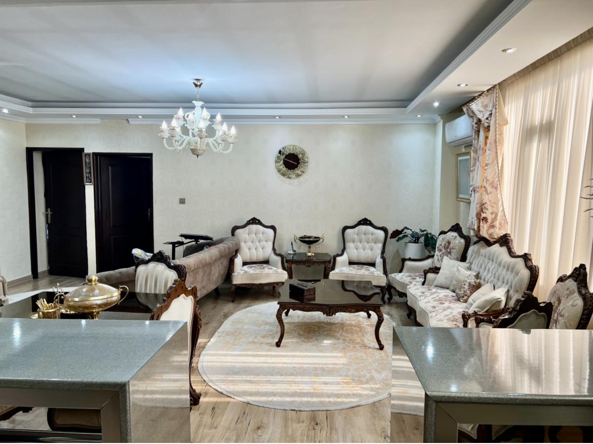 آپارتمان 82 متری در شهرک طالقانی