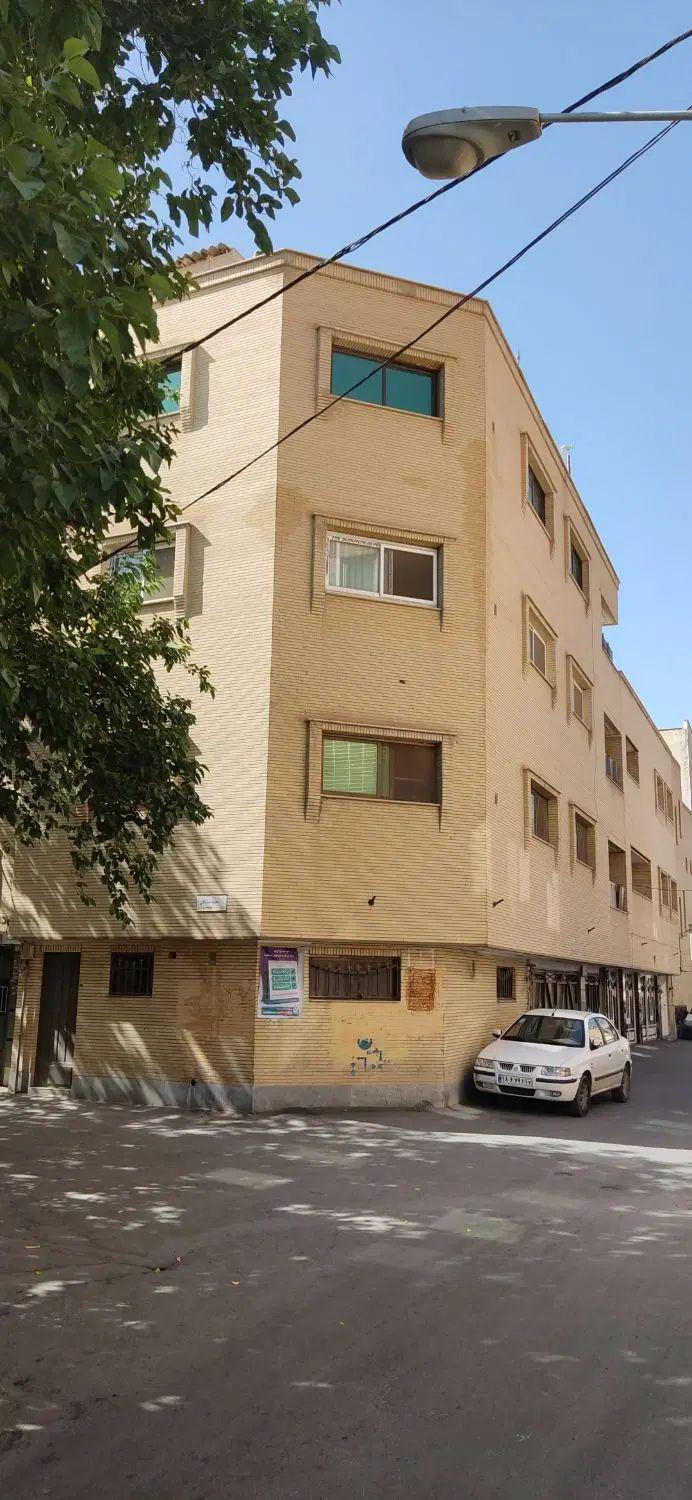 آپارتمان 100 متری احمدآباد