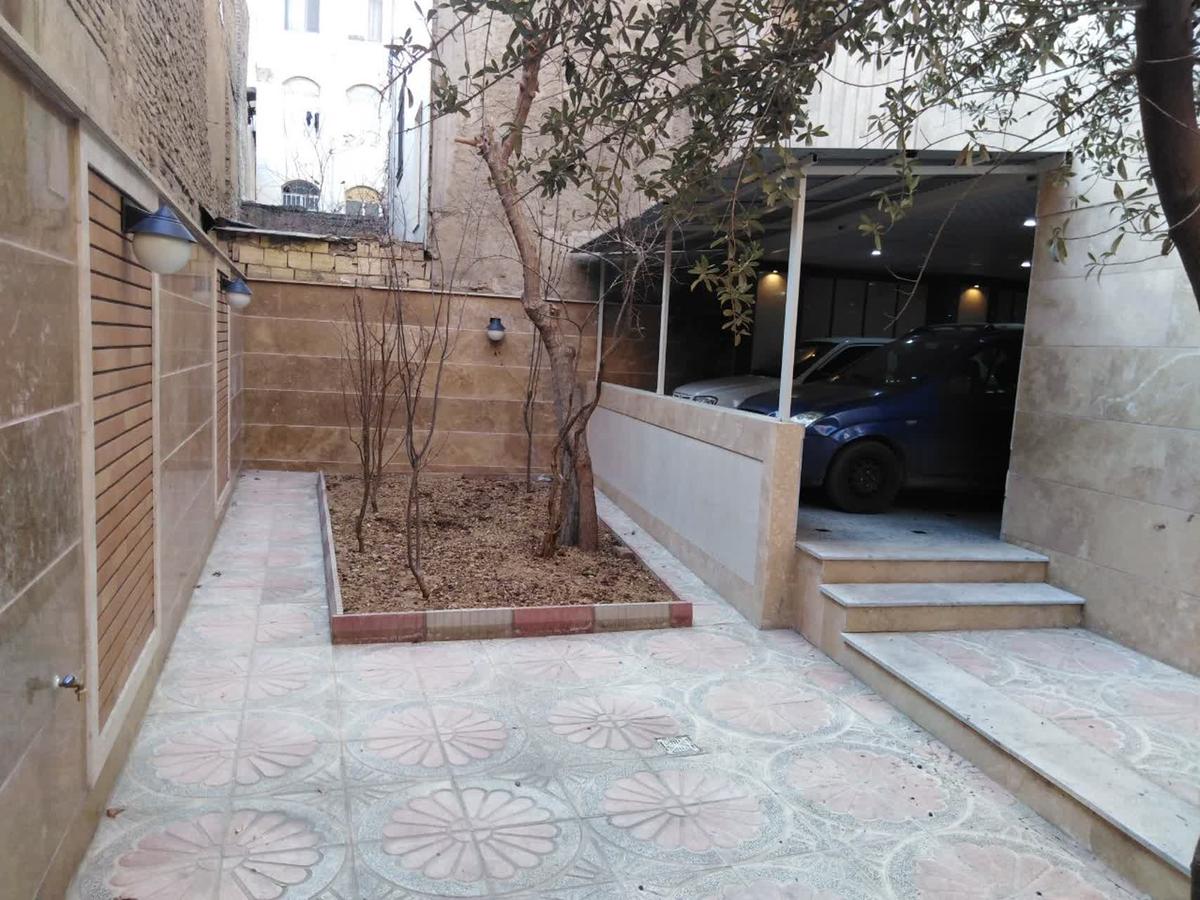 آپارتمان 70 متری در عباسی