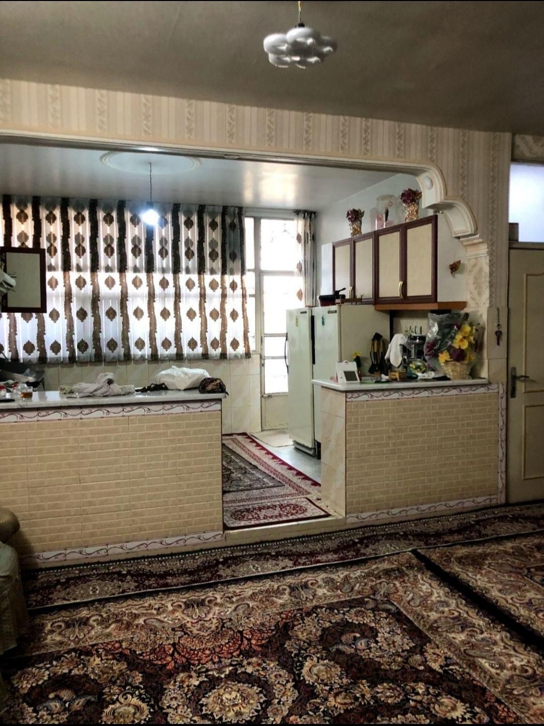 آپارتمان 120 متری در بهارستان