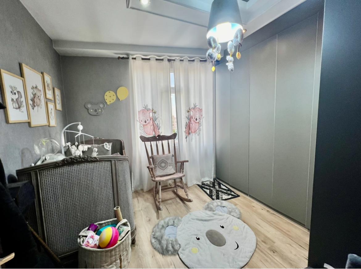 آپارتمان 82 متری در شهرک طالقانی