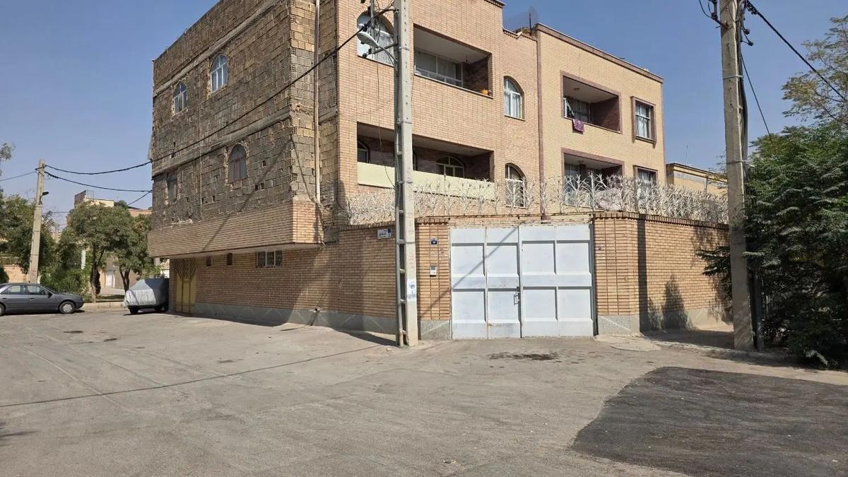 آپارتمان 207 متری در دارک