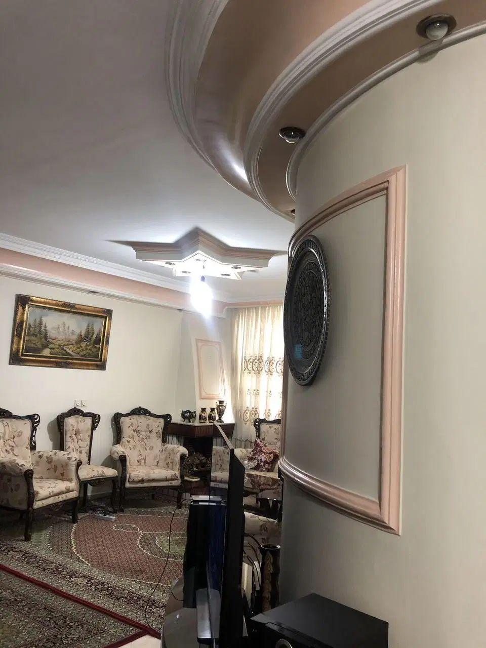 آپارتمان 97 متری حافظیه