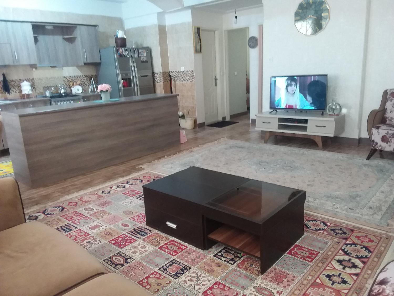 آپارتمان 76 متری پیروزی
