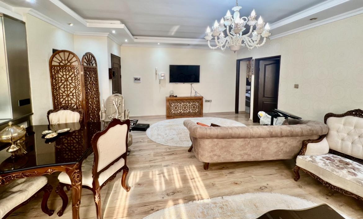 آپارتمان 82 متری در شهرک طالقانی