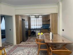 آپارتمان 101 متری در میدان انقلاب