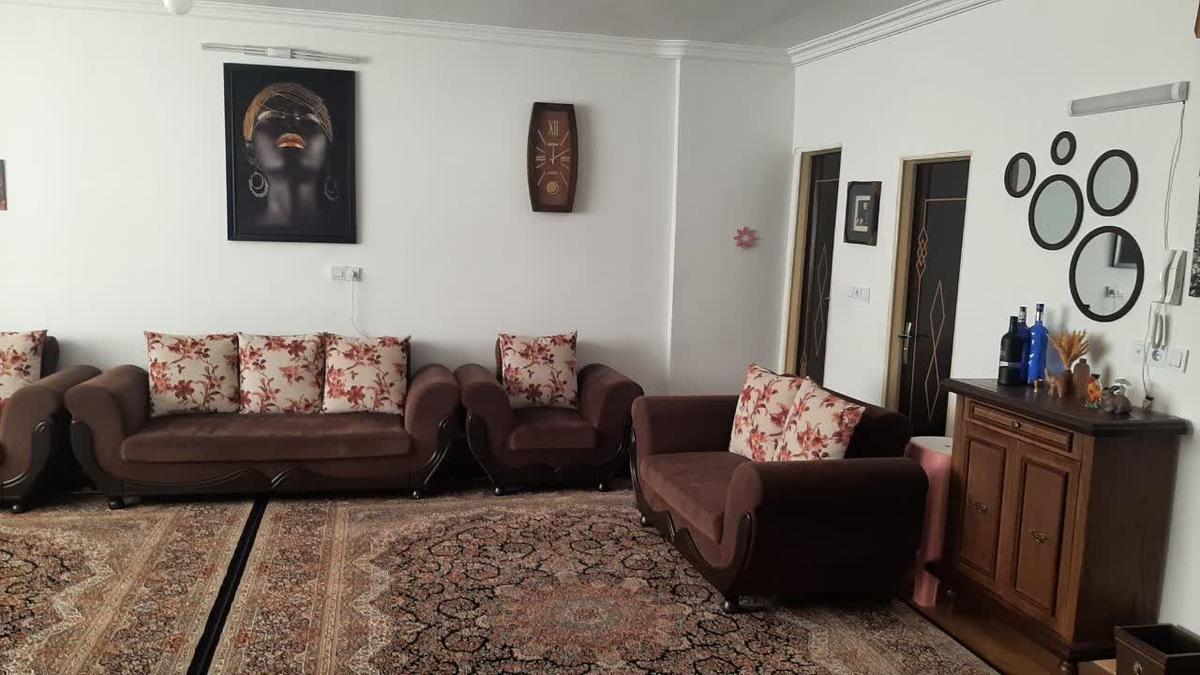 آپارتمان 90 متری در پورسینا