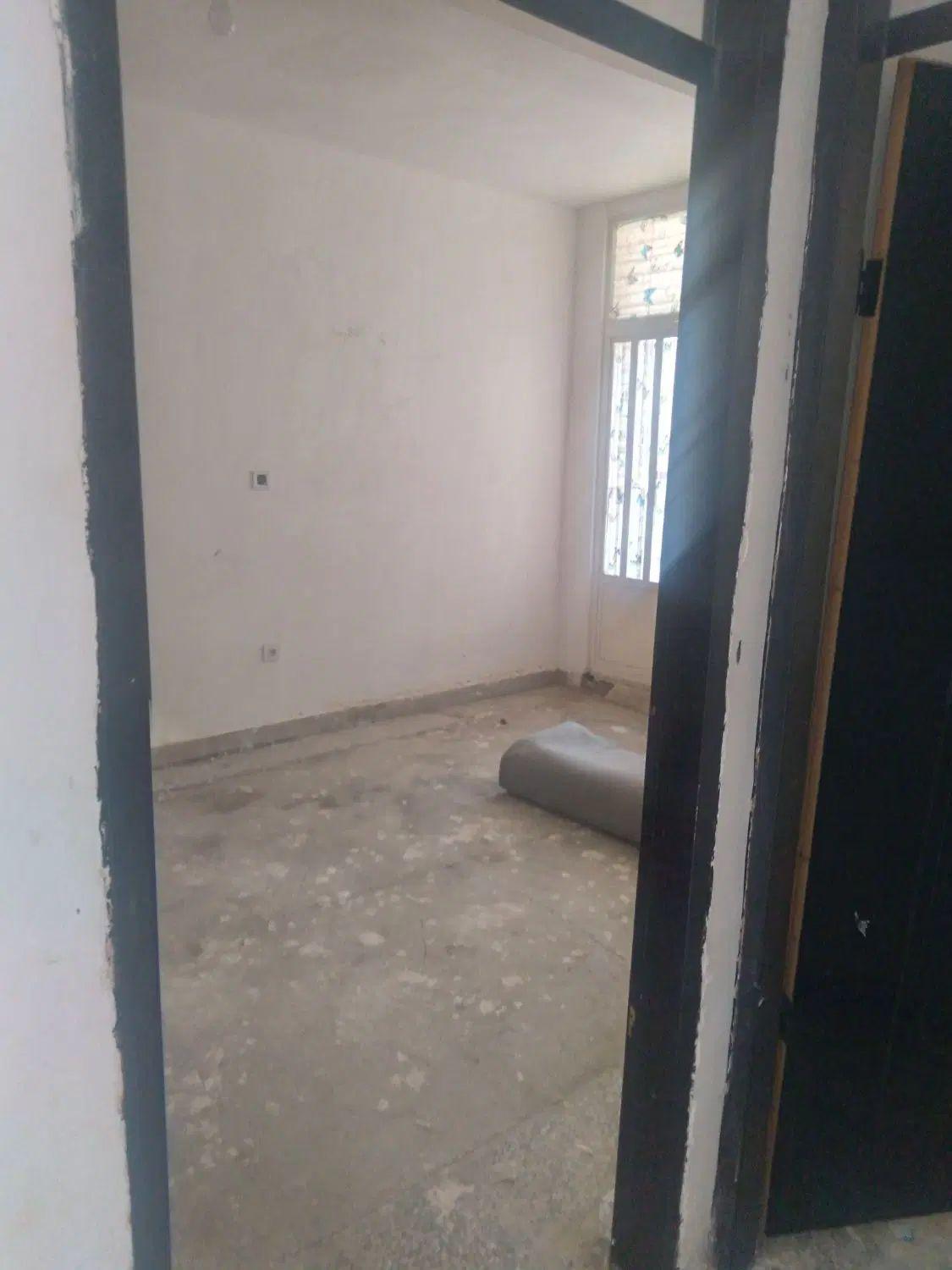 آپارتمان 75 متری در آبادان