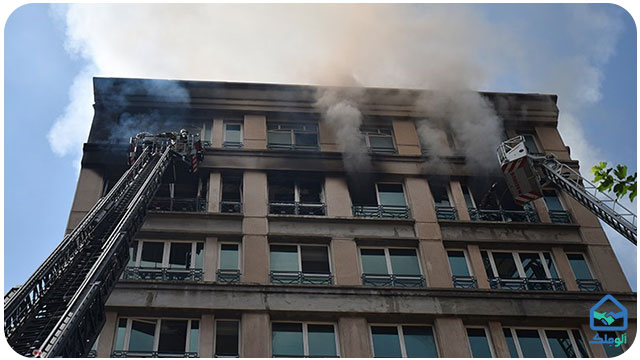 آتش نشانی در طبقات بالای ساختمان